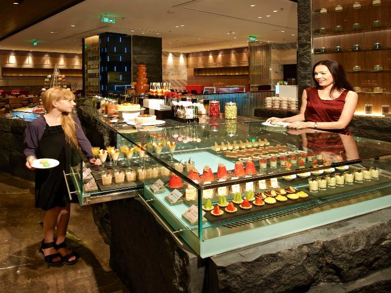 Hotel Nikko Tianjin Exterior foto A buffet at a hotel