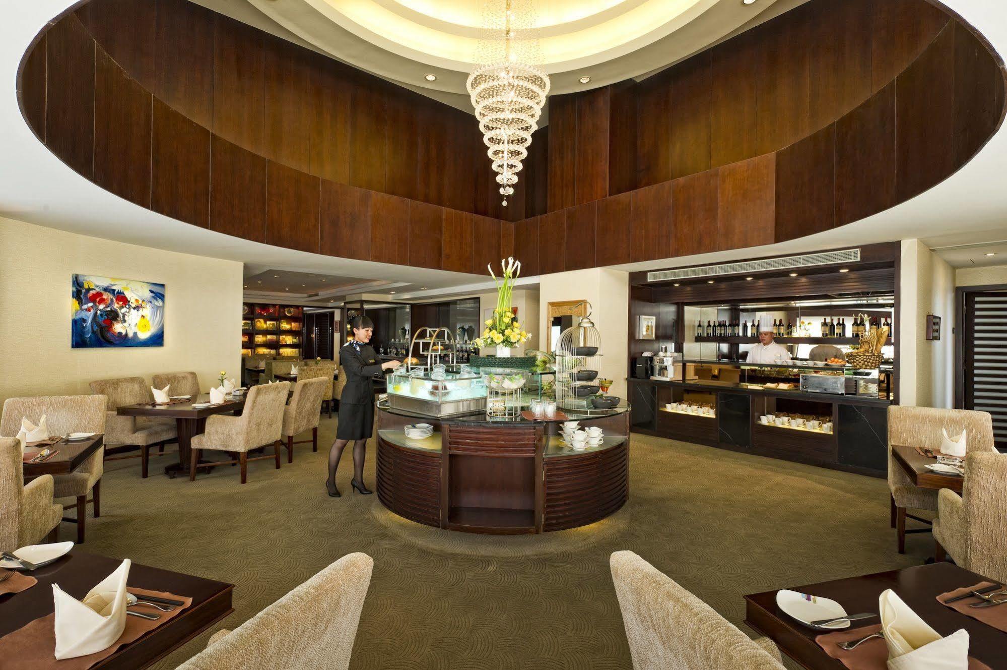 Hotel Nikko Tianjin Exterior foto The lounge at the airport
